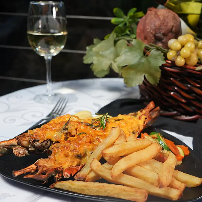 Gratinated Crayfish & Chips